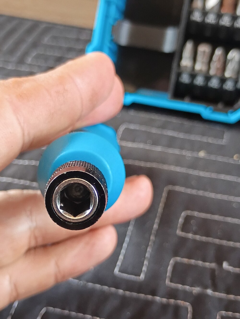 Blue Multi-Bit Screwdriver Set with Case - Picture 7 of 9